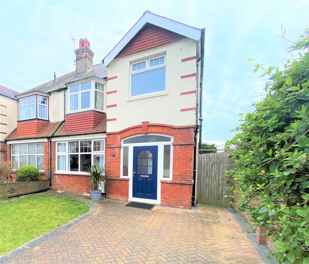 Properties For Sale/ Rent Hastings, Bexhill, Eastbourne